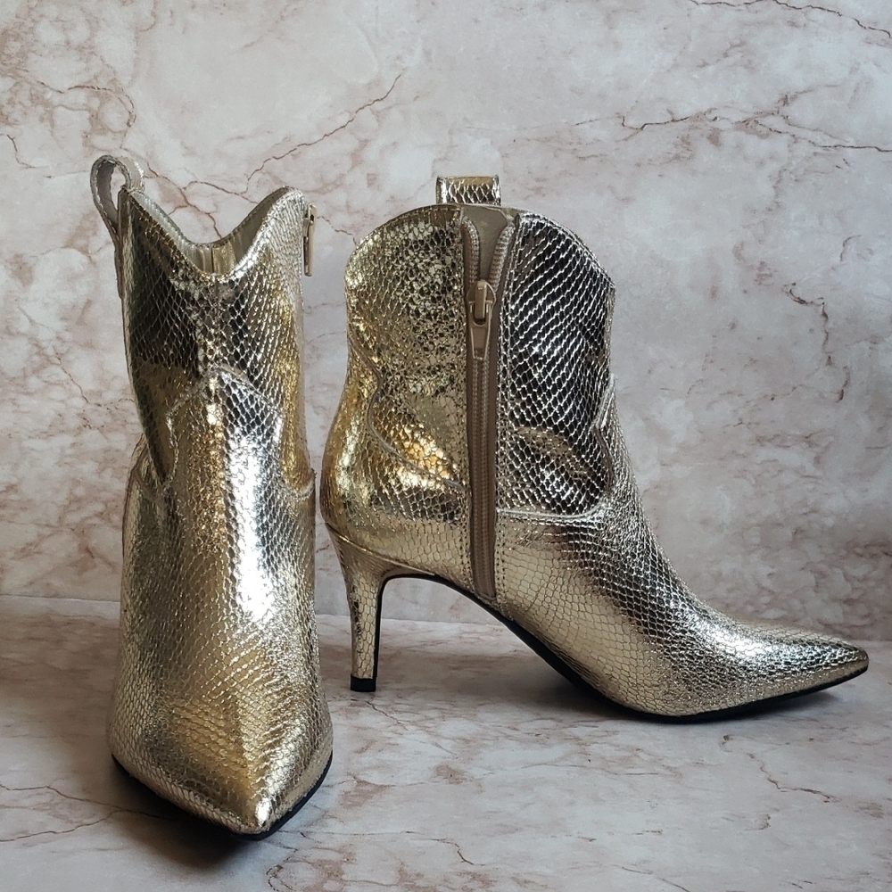 Guess Gold Snakeskin Print Ankle Boots Size 5.5